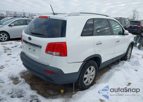 2011 Kia Sorento Lx z USA, uszkodzony, nr VIN 5XYKTCA1XBG016132